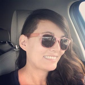 Meet your Posher, Denise